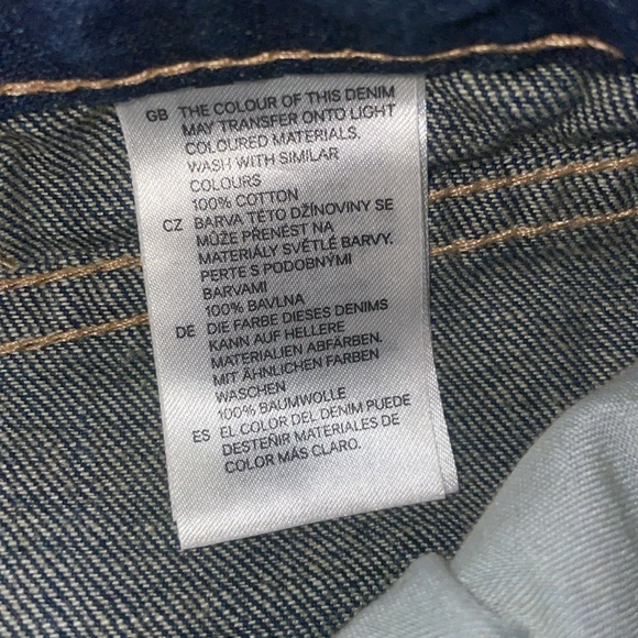 H&M Distressed Denim Skirt Size 6 with Fray Detail  Navy - Picture 3 of 4